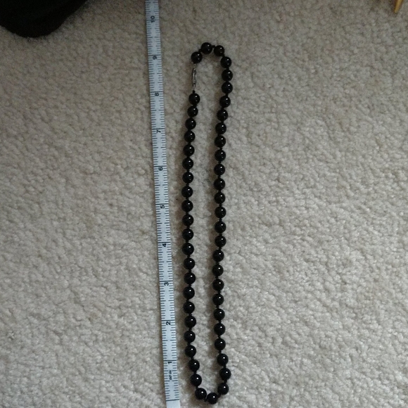 16" black onyx beaded necklace - Picture 1 of 3